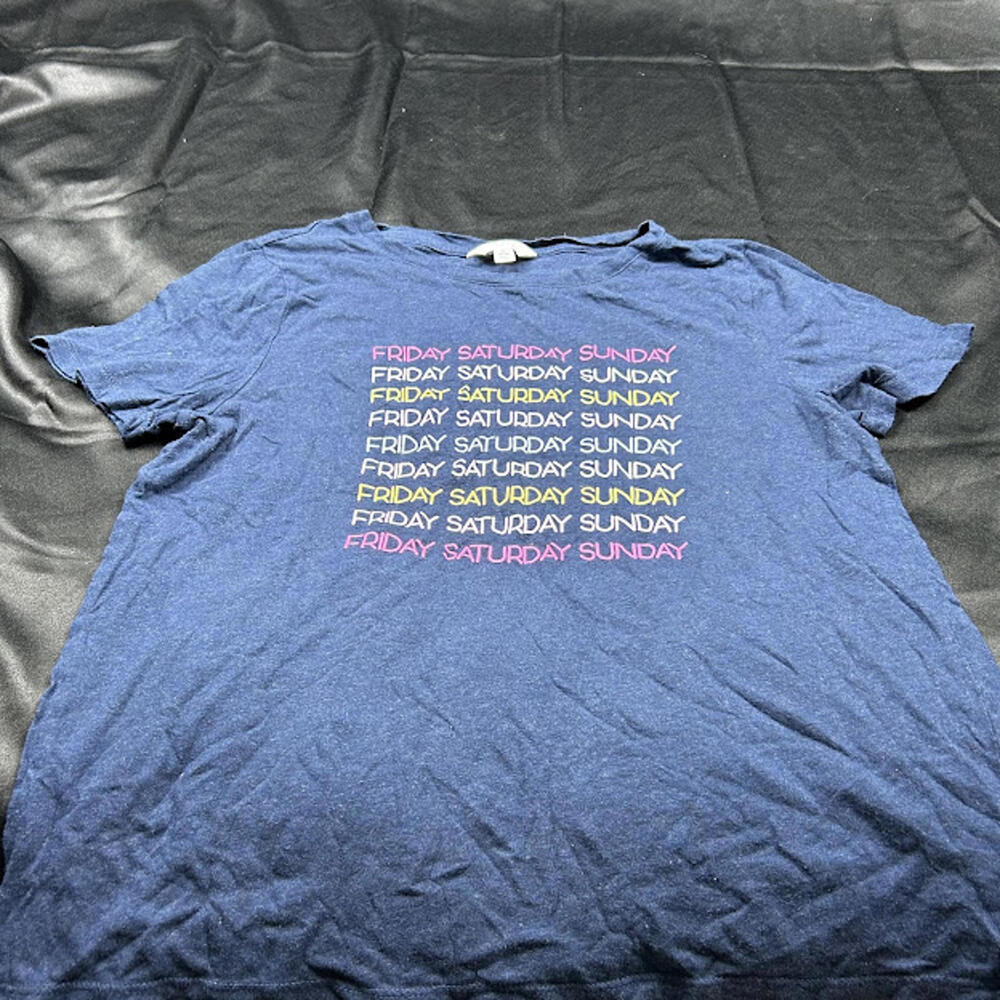 Time & Tru Womens Navy Blue‎ Short Sleeve "Friday Saturday Sunday" Shirt Size S